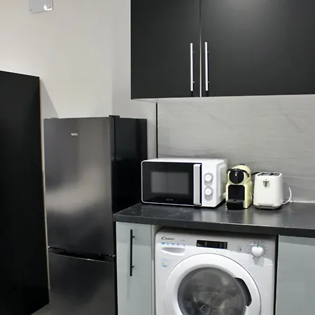 Work Apartment *